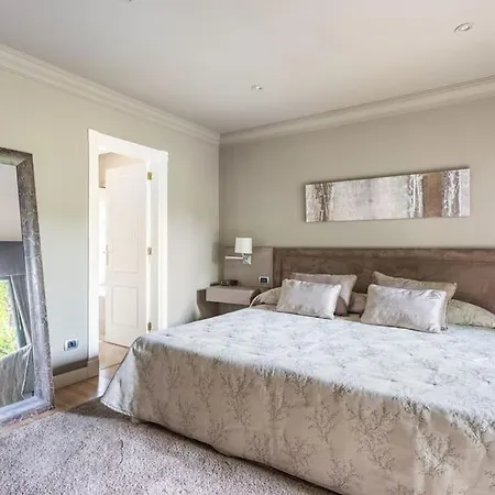 Casa De Lujo Junto Al Club Golf 빌라 *