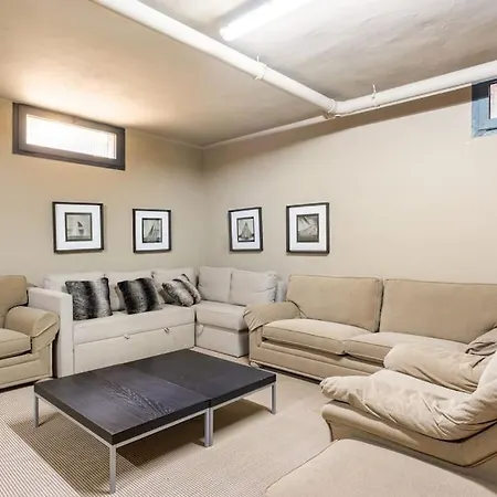 Casa De Lujo Junto Al Club Golf