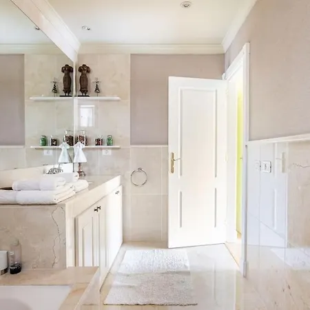 Casa De Lujo Junto Al Club Golf *