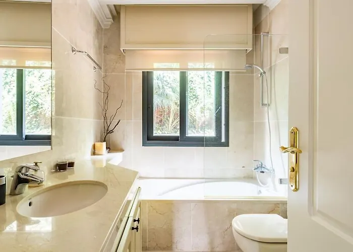 Casa De Lujo Junto Al Club Golf 빌라 *