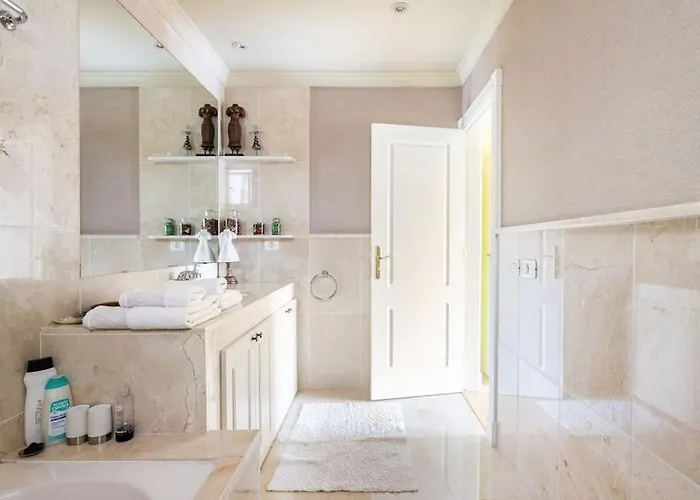 Casa De Lujo Junto Al Club Golf *