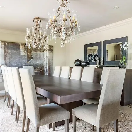 Casa De Lujo Junto Al Club Golf